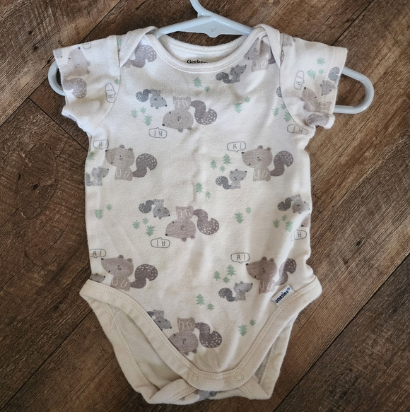 14 Newborn Baby Boy Onesie Outfit Collection - Picture 7 of 15